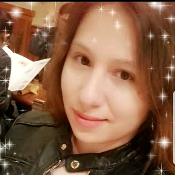 Meet your Posher, Maria - Picture 1 of 1